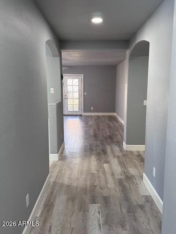 6242 W WOOD Street, Phoenix, AZ 85043