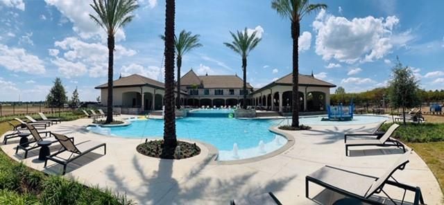 19239 Seabiscuit Stable Trail, Tomball, TX 77377