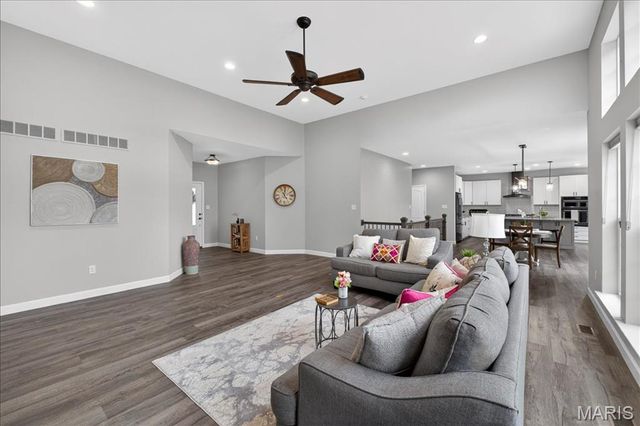 544 Miralago Shore Drive, St Peters, MO 63376