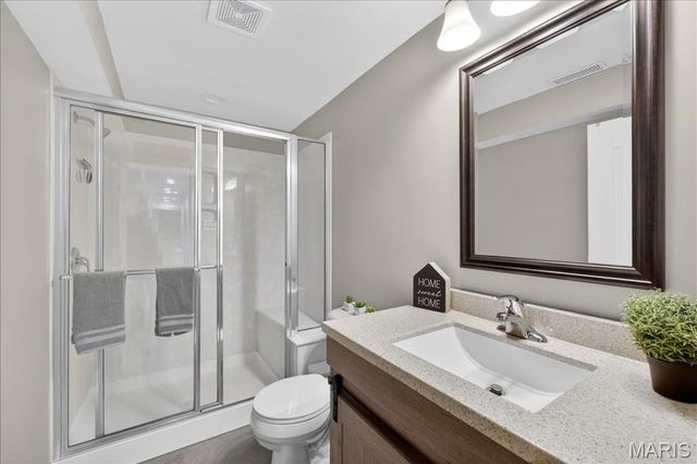 544 Miralago Shore Drive, St Peters, MO 63376