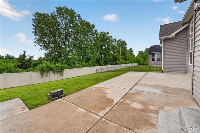 544 Miralago Shore Drive, St Peters, MO 63376