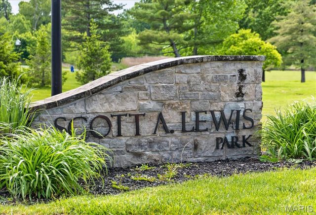 544 Miralago Shore Drive, St Peters, MO 63376