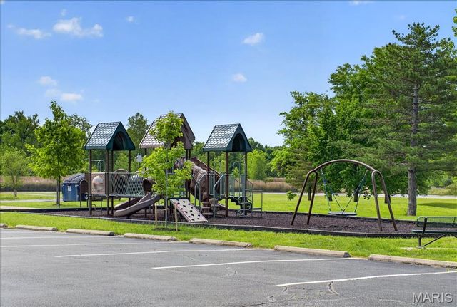 544 Miralago Shore Drive, St Peters, MO 63376