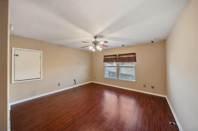 8406 Oak Villa Court, Spring, TX 77389