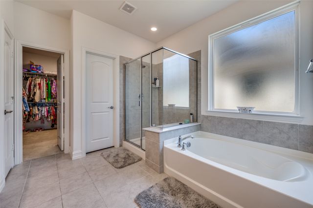 1609 Quentin Drive, Aubrey, TX 76227