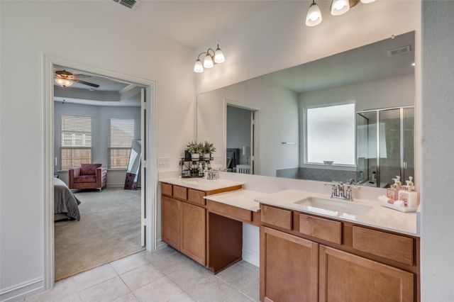 1609 Quentin Drive, Aubrey, TX 76227