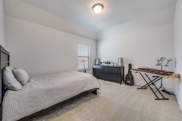 1609 Quentin Drive, Aubrey, TX 76227