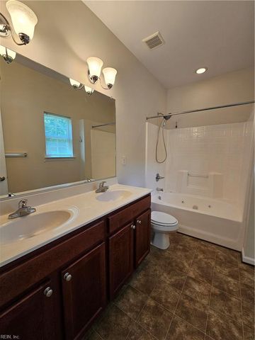 2036 Sweetwood DR, Suffolk, VA 23434
