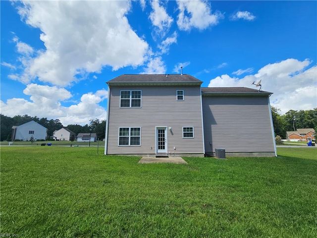 2036 Sweetwood DR, Suffolk, VA 23434
