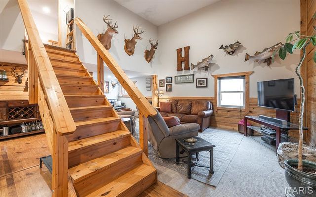 31 Sunset Lane, Steelville, MO 65565