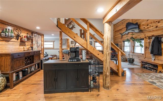 31 Sunset Lane, Steelville, MO 65565