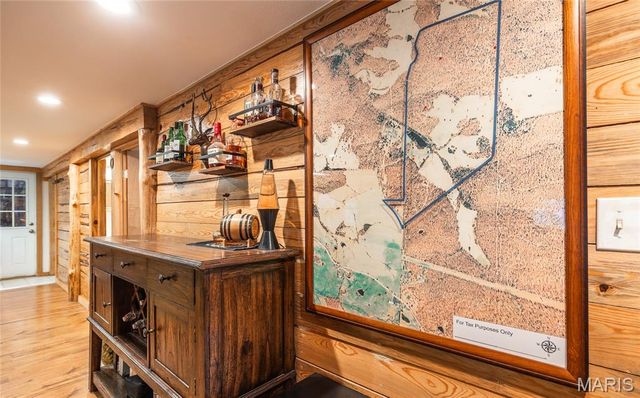 31 Sunset Lane, Steelville, MO 65565