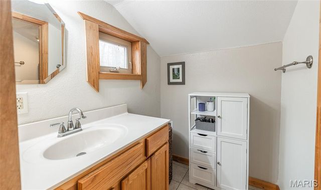 31 Sunset Lane, Steelville, MO 65565