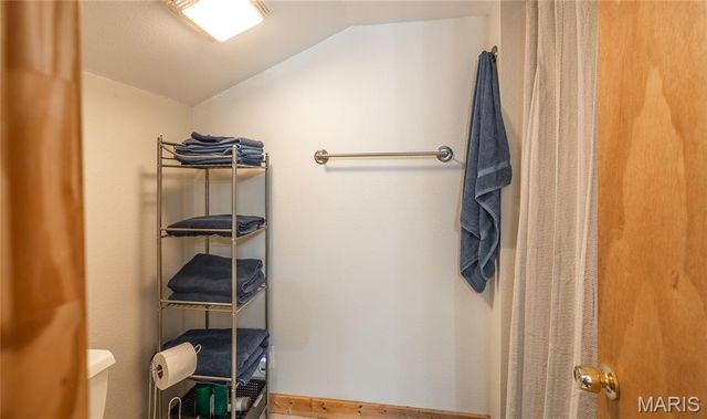 31 Sunset Lane, Steelville, MO 65565