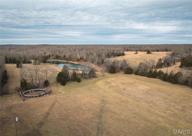 31 Sunset Lane, Steelville, MO 65565