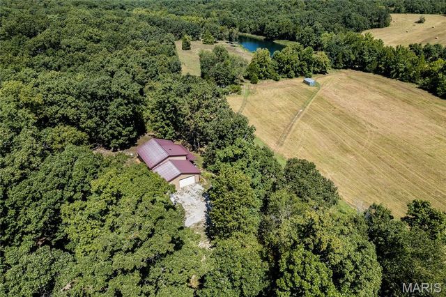 31 Sunset Lane, Steelville, MO 65565