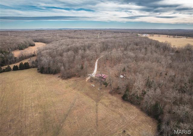 31 Sunset Lane, Steelville, MO 65565