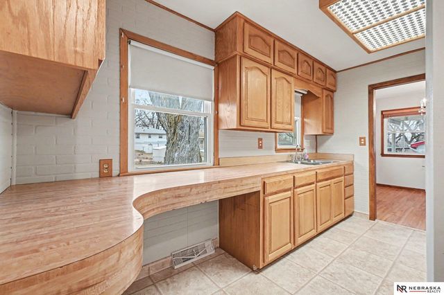 1227 Sunset Drive, Bellevue, NE 68005