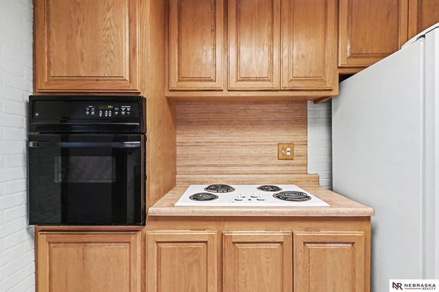 1227 Sunset Drive, Bellevue, NE 68005