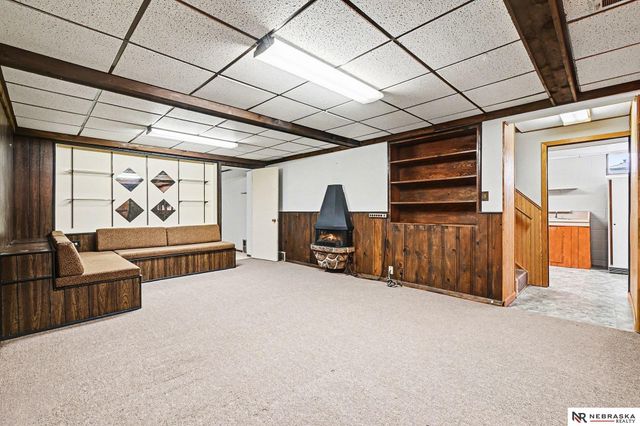 1227 Sunset Drive, Bellevue, NE 68005