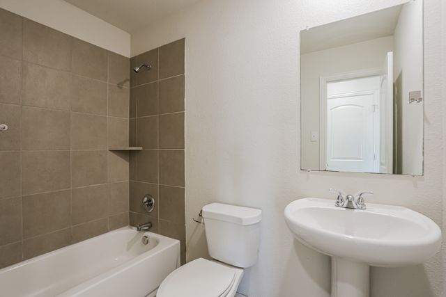 2029 Clay Street, Mabank, TX 75147