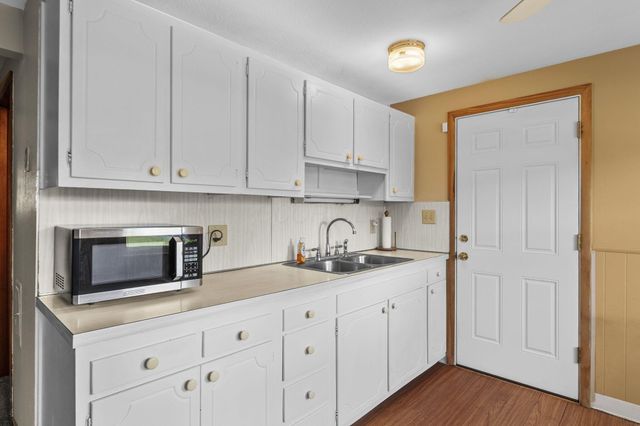 1402 Cardwell Square N, Columbus, OH 43229