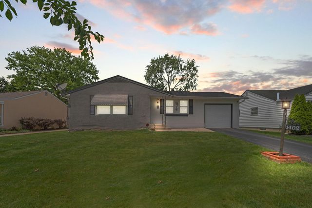 1402 Cardwell Square N, Columbus, OH 43229