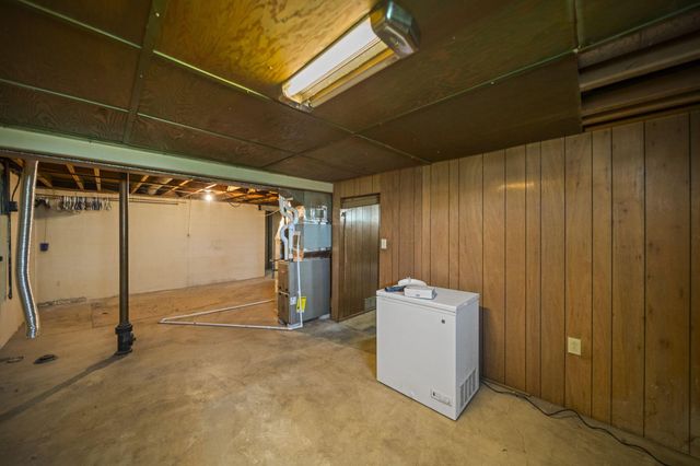 1402 Cardwell Square N, Columbus, OH 43229
