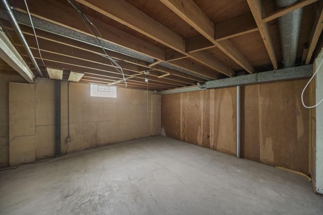 1402 Cardwell Square N, Columbus, OH 43229