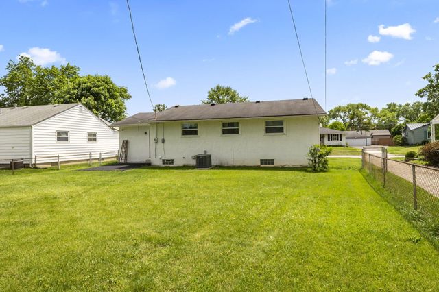 1402 Cardwell Square N, Columbus, OH 43229