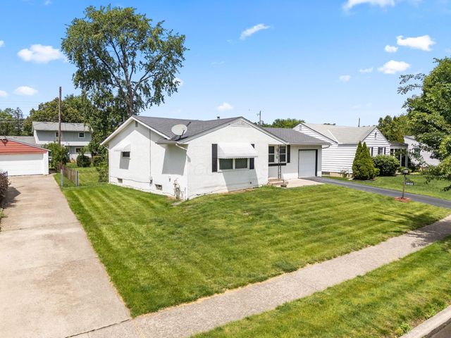 1402 Cardwell Square N, Columbus, OH 43229