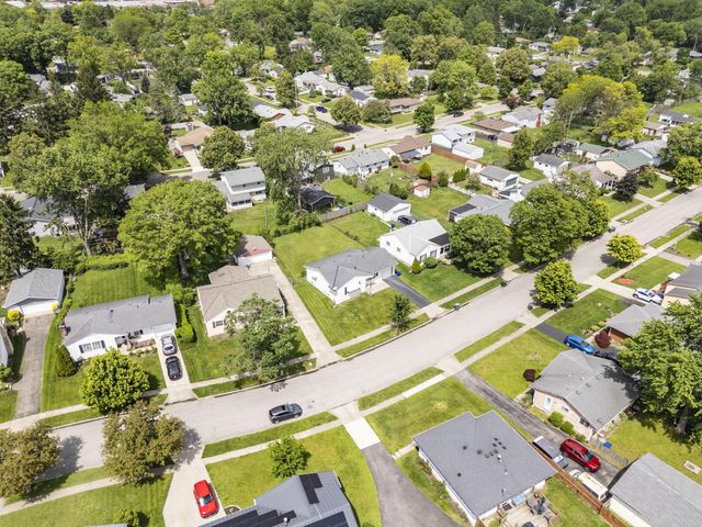 1402 Cardwell Square N, Columbus, OH 43229