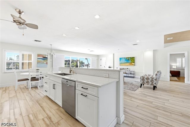 469 Bayshore DR, Cape Coral, FL 33904