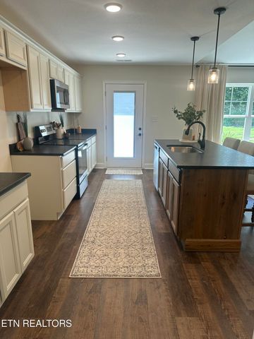 540 Henderson Rd 30, Pigeon Forge, TN 37863