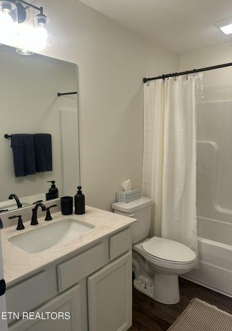 540 Henderson Rd 30, Pigeon Forge, TN 37863