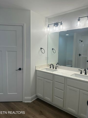 540 Henderson Rd 30, Pigeon Forge, TN 37863