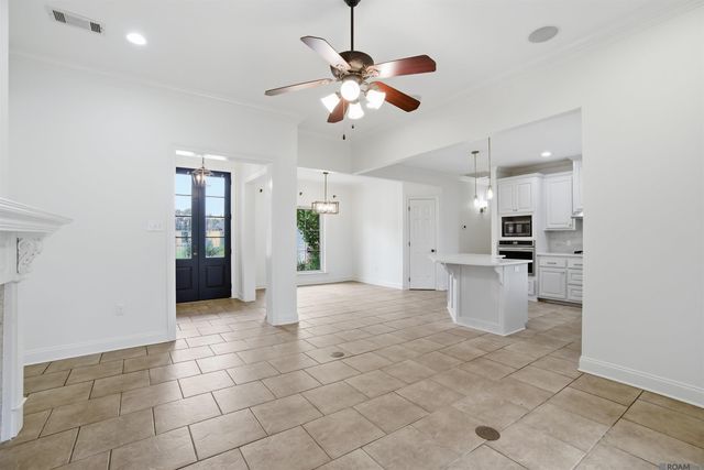 13088 Dutchtown Lakes Dr, Geismar, LA 70734