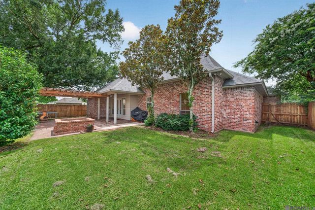 13088 Dutchtown Lakes Dr, Geismar, LA 70734