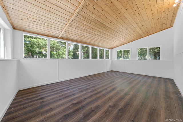 188 W End Avenue, Shirley, NY 11967