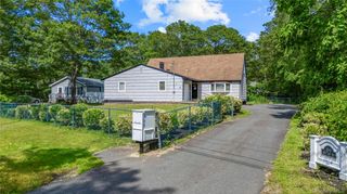 188 W End Avenue, Shirley, NY 11967