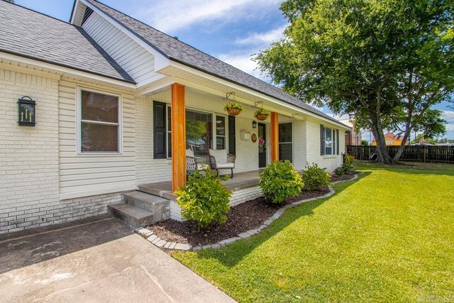 1016 Jameson Ave, Benton, AR 72015