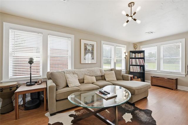 1237 NW 48th Street, Oklahoma City, OK 73118