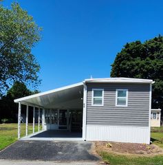 60 Valley Forge, Bohemia, NY 11716