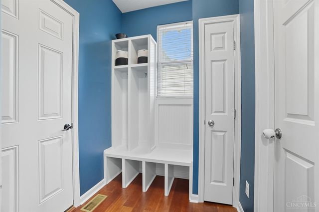 1910 Chase Avenue, Cincinnati, OH 45223