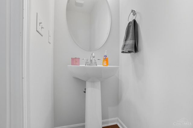 1910 Chase Avenue, Cincinnati, OH 45223