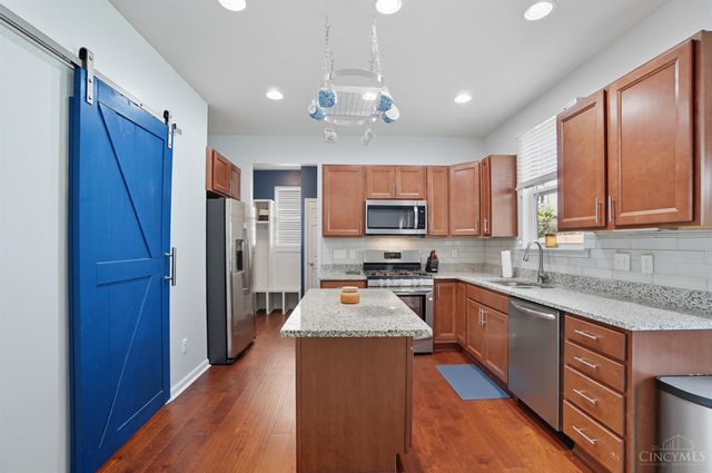 1910 Chase Avenue, Cincinnati, OH 45223