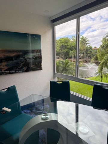 5121 W Oakland Park Boulevard 212, Lauderdale Lakes, FL 33313