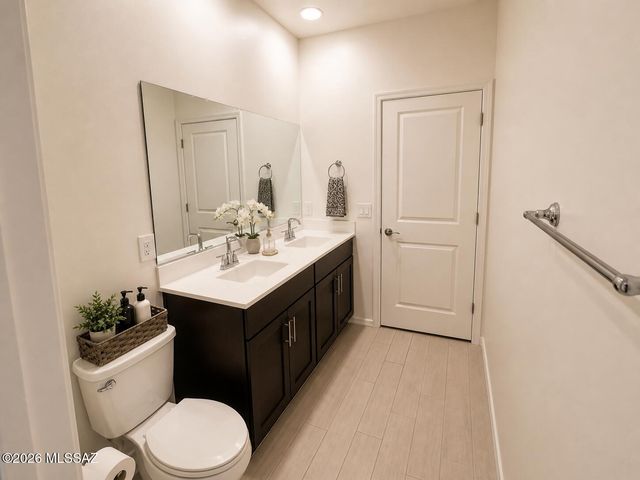 889 W Calle Moa, Sahuarita, AZ 85629