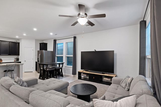 5801 Pleasanton PKWY, Pflugerville, TX 78660