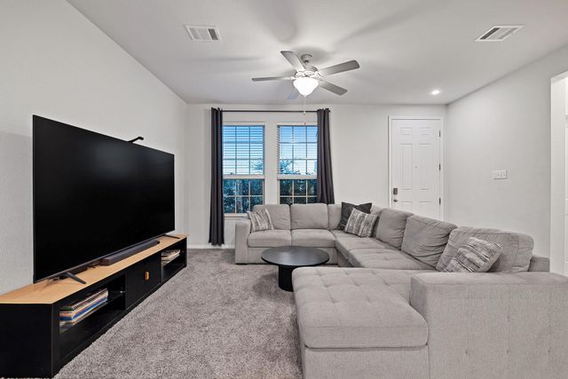 5801 Pleasanton PKWY, Pflugerville, TX 78660